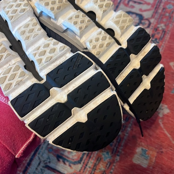 On Cloud On Running Cloudswift 3 Size 8.5 Metal White - Picture 12 of 16